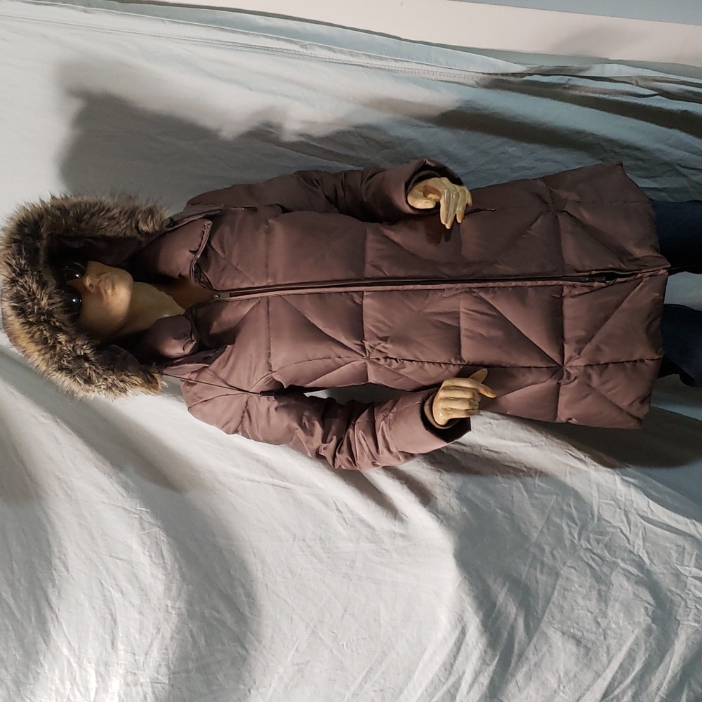Kenneth Cole Long Down/ Feather Puffer Jacket Women's Size Medium - Picture 1 of 16